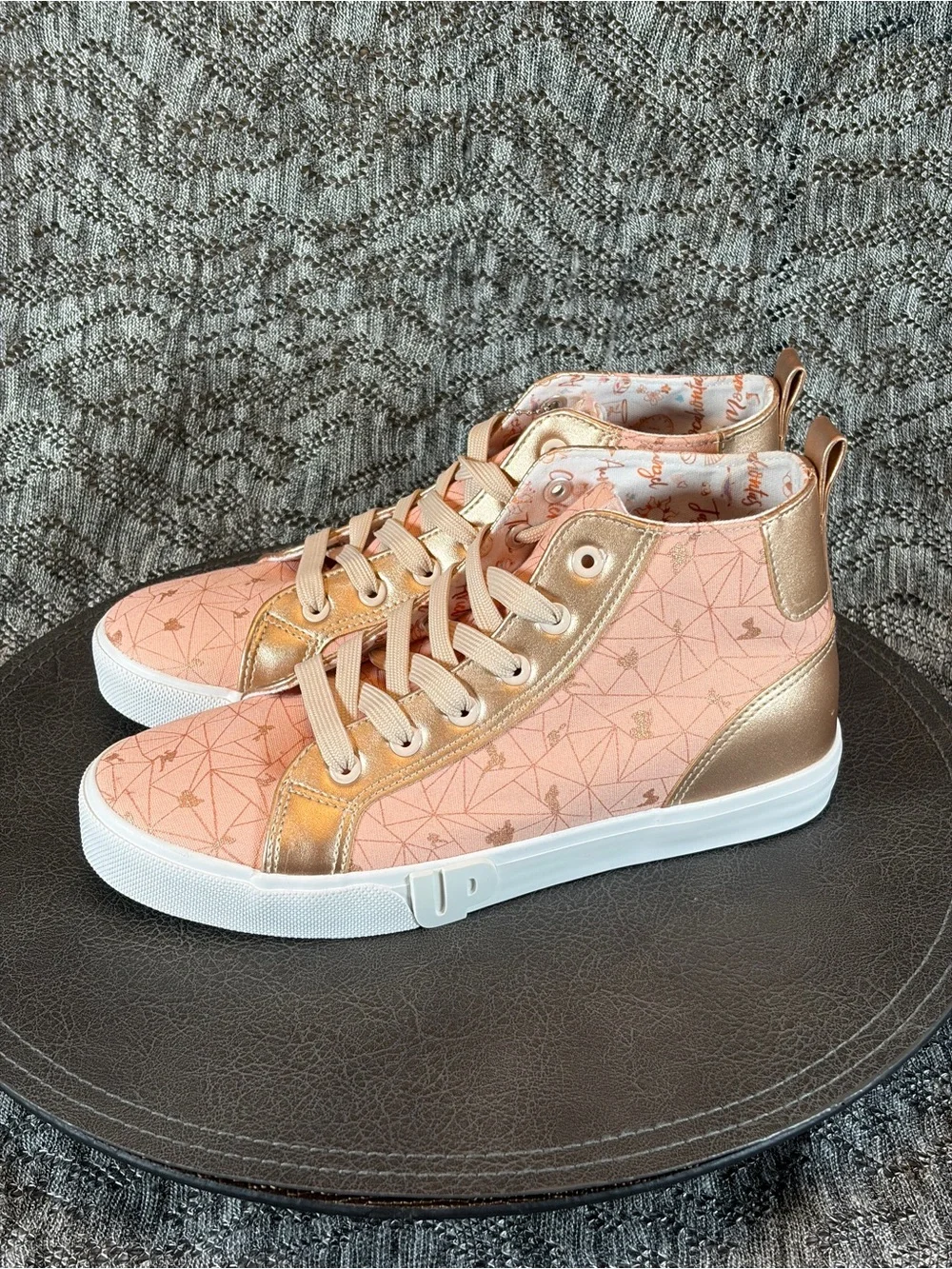 Disney Ground Up Princess High Top sneaker Kids size 6